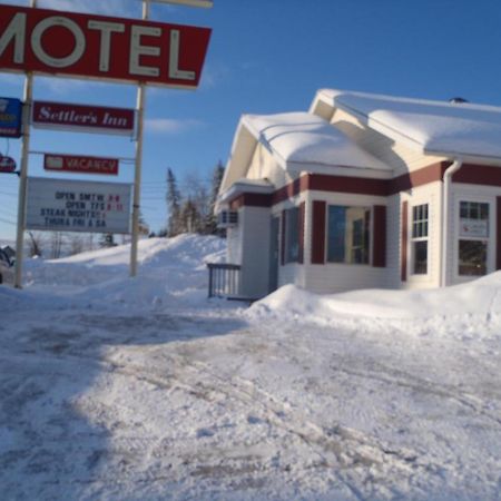 Settler'S Inn & Motel Plaster Rock 외부 사진