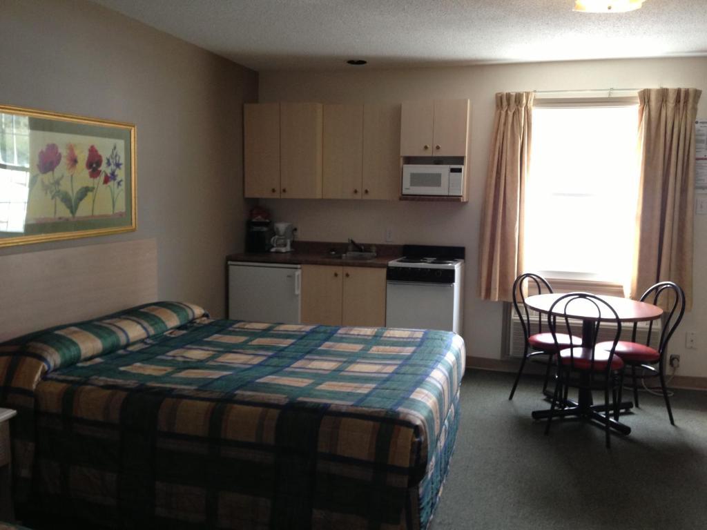 Settler'S Inn & Motel Plaster Rock 객실 사진