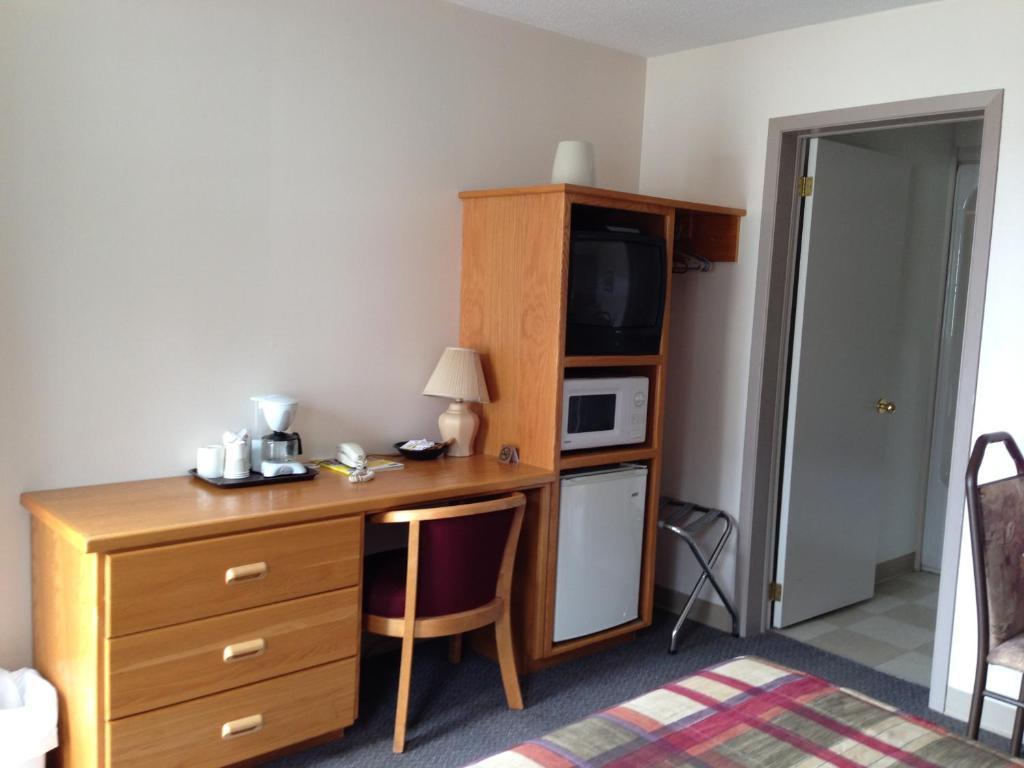 Settler'S Inn & Motel Plaster Rock 객실 사진