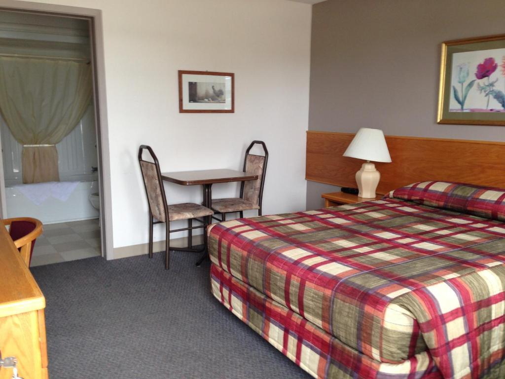 Settler'S Inn & Motel Plaster Rock 객실 사진